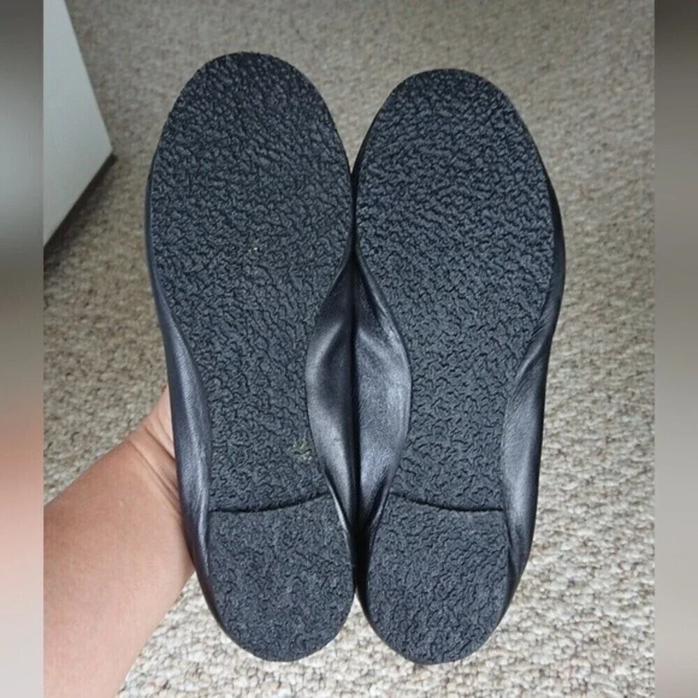 Tory Burch Minnie Travel Leather Ballet Flat size 6 in Black